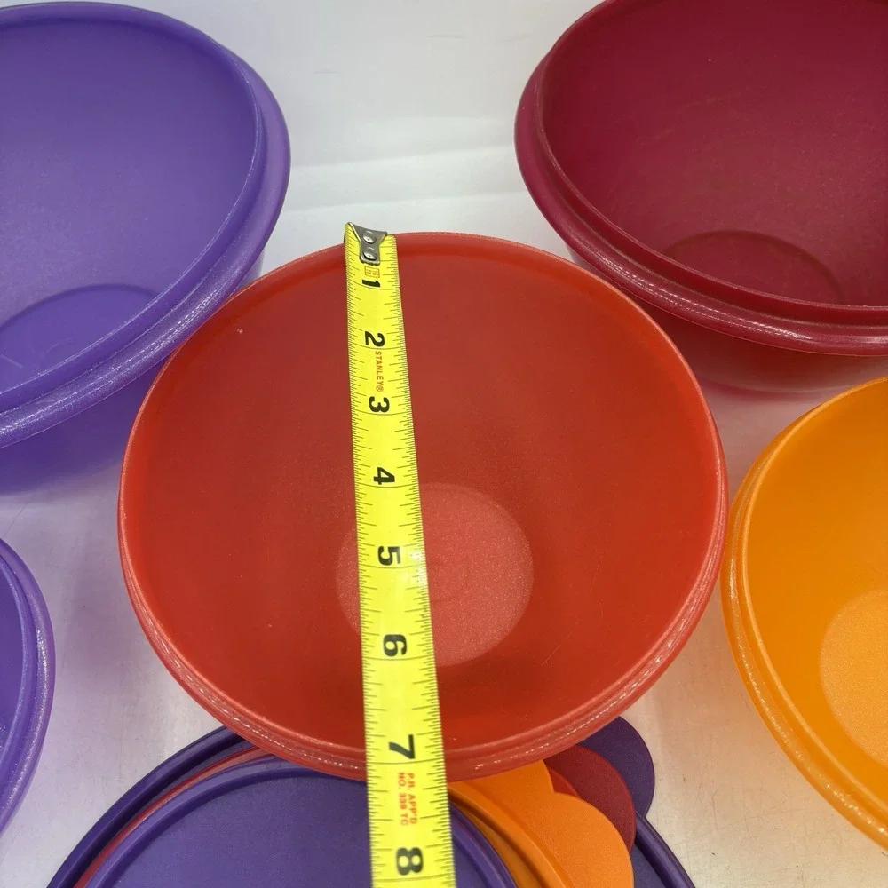 Tupperware Wonderlier Bowls w Seal Lids Nesting Modern Set of 5